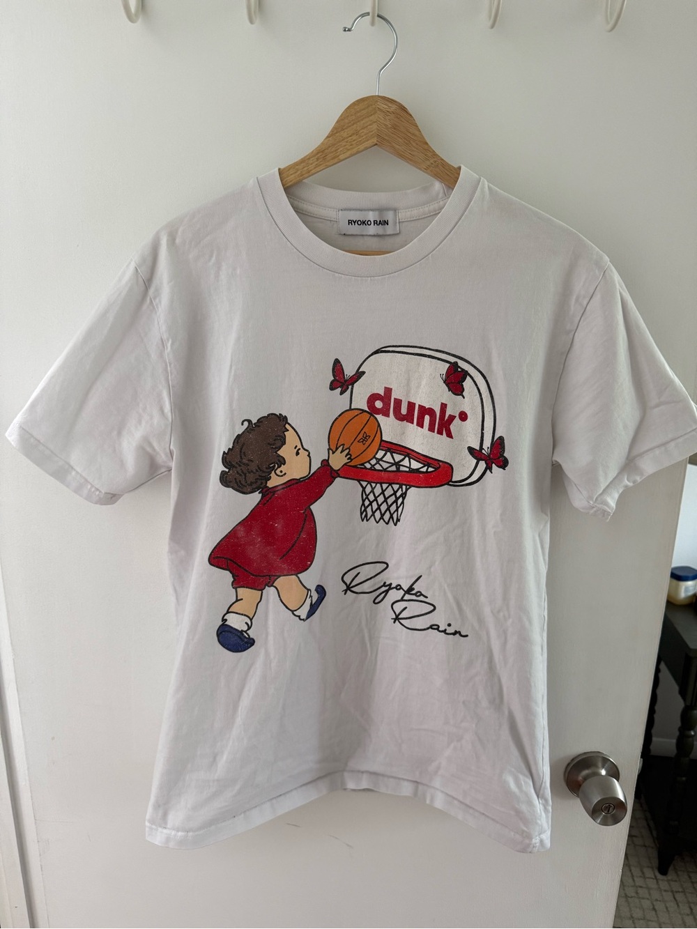 Ryoko Rain White Graphic 'Dunk' Basketball Tee